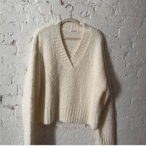 Glamorous Soft Cream V-Neck Sweater